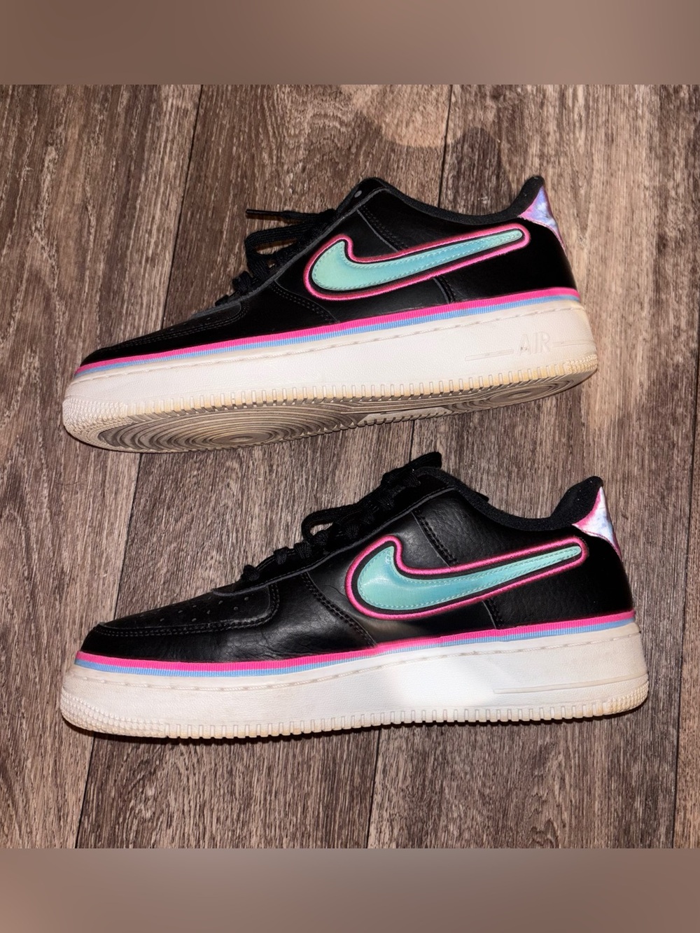 Nike Men’s Air Force 1s Miami Vice 9.5